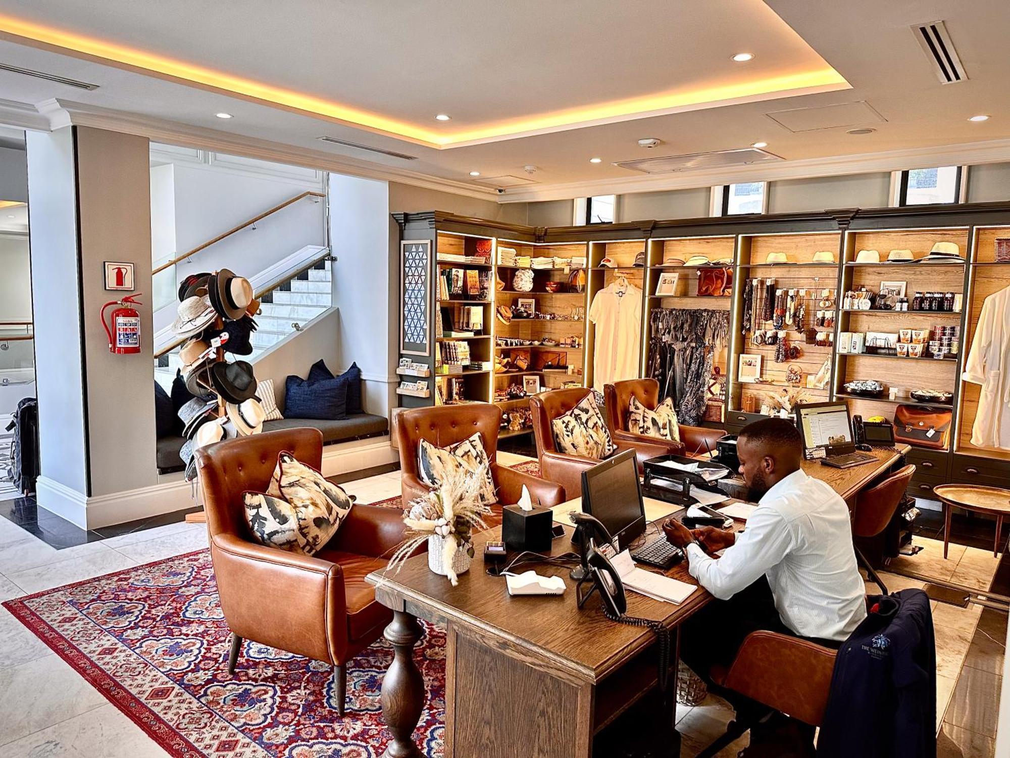 The Weinberg Windhoek Bagian luar foto The Library at the Cape Town Marriott Hotel